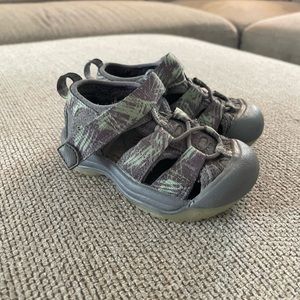 Toddler Keen Sandals, 4T